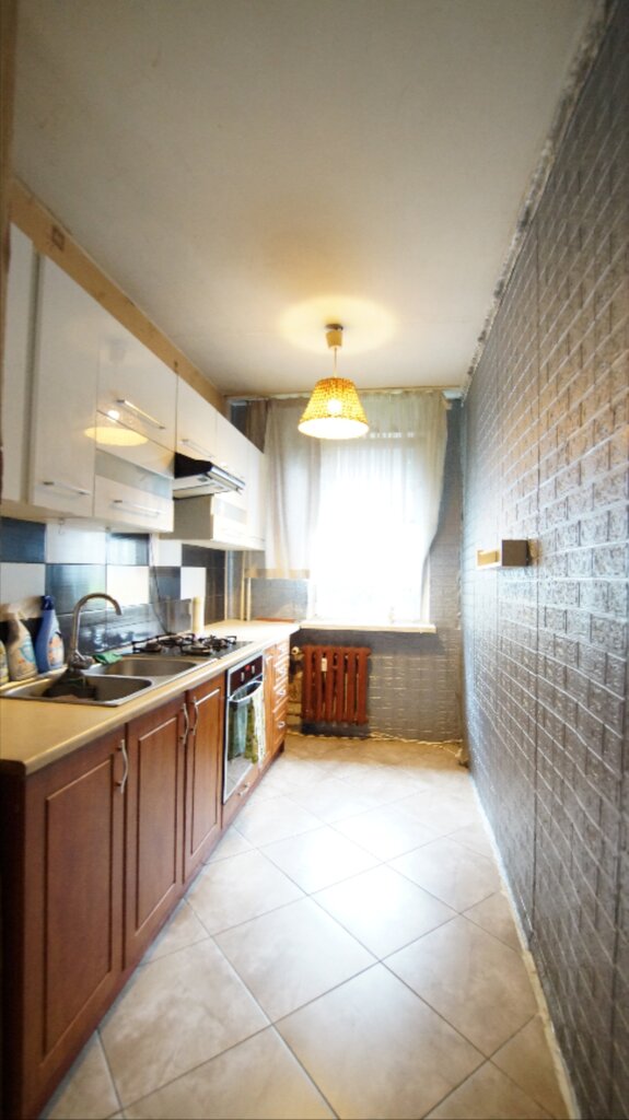 Sprzedaż mieszkanie 2-pok I piętro 48m2 z balkonem