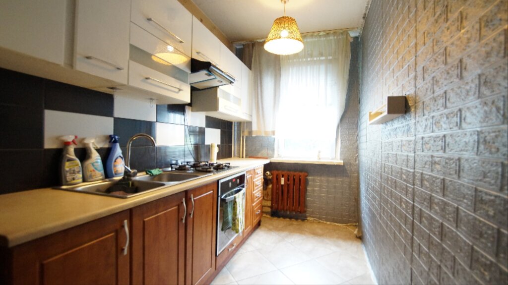 Sprzedaż mieszkanie 2-pok I piętro 48m2 z balkonem
