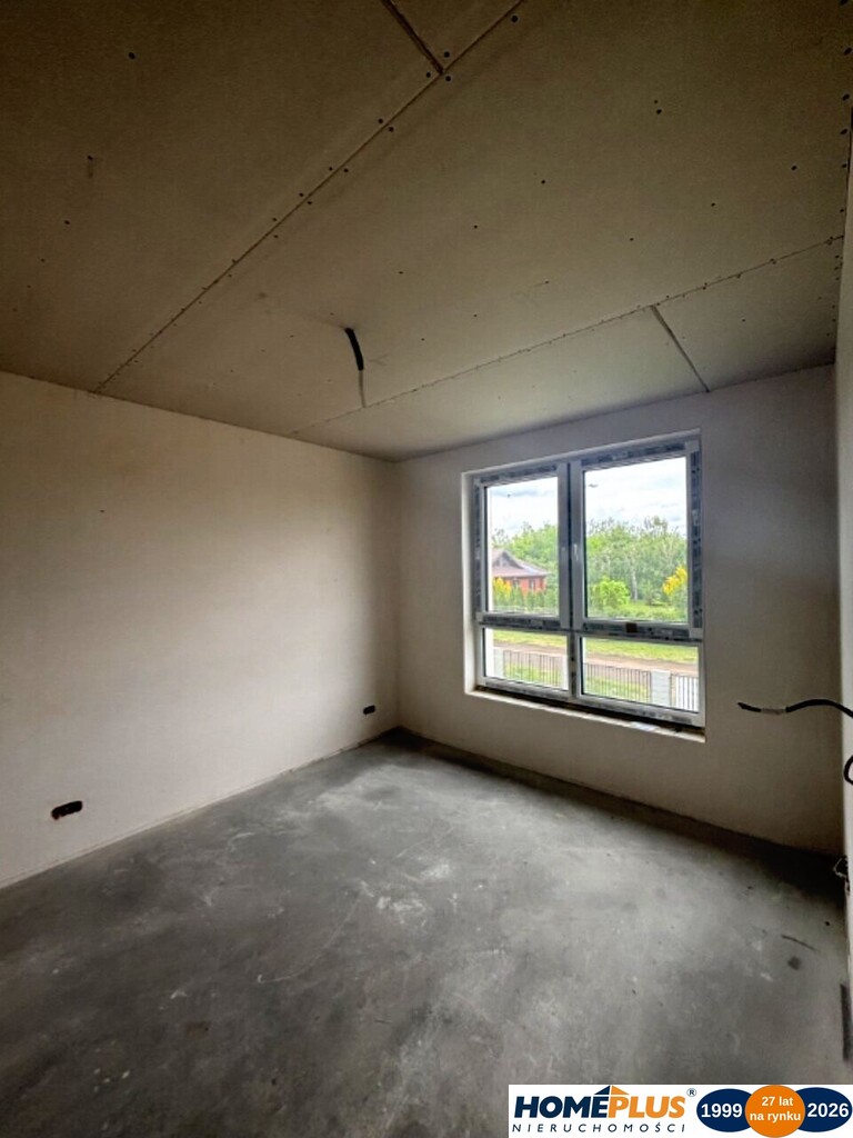 5 pokojowy bliźniak z garażem i działką 670 m2