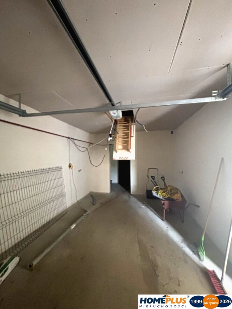 5 pokojowy bliźniak z garażem i działką 670 m2