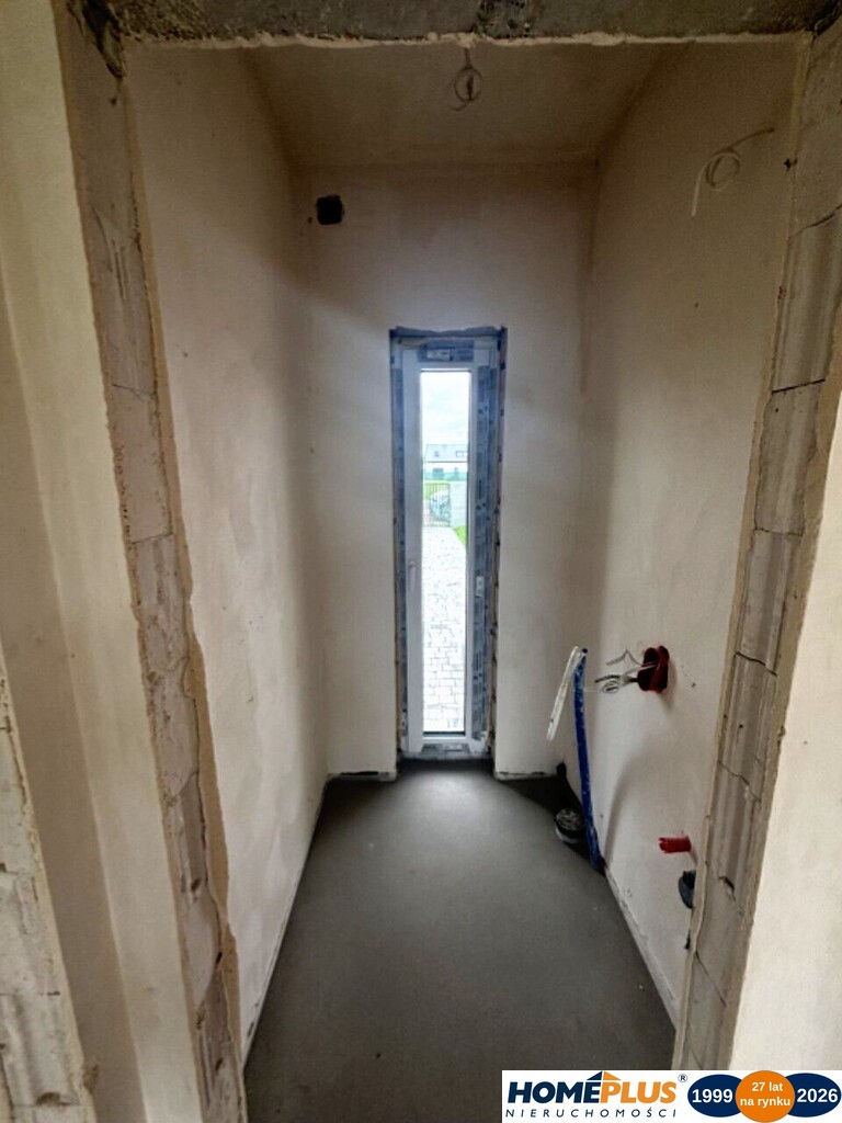 5 pokojowy bliźniak z garażem i działką 670 m2