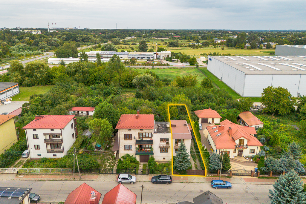 Komfortowy bliźniak 90 m² z działką w Ostrowcu
