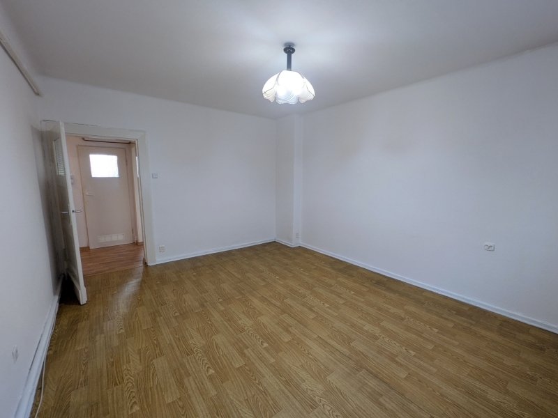 Kamienica, mieszkanie centrum 78.87m2 niski czynsz