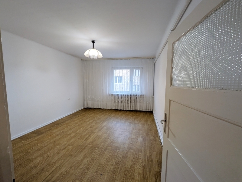 Kamienica, mieszkanie centrum 78.87m2 niski czynsz