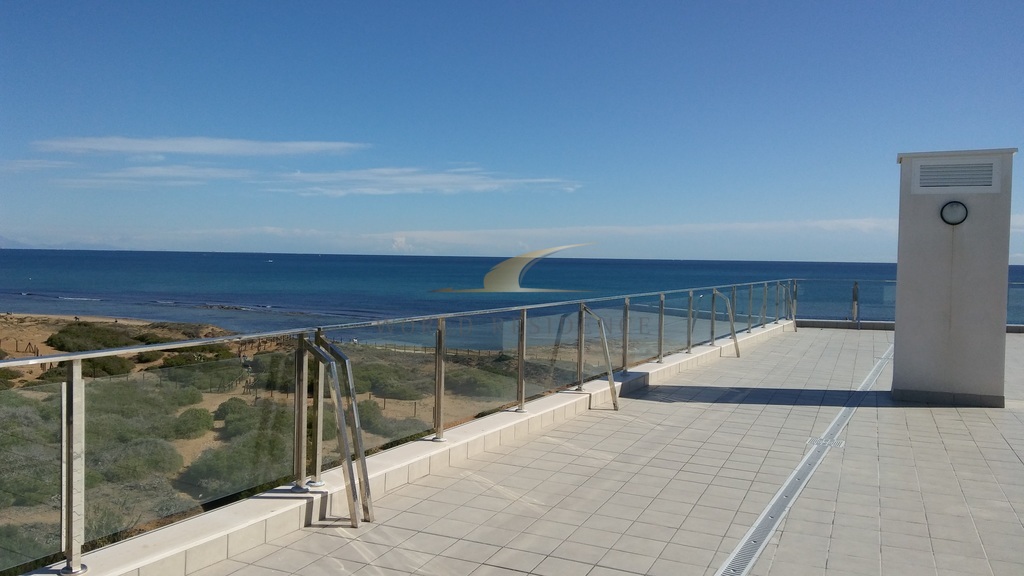 Apartament z garażem w I linii - La Mata