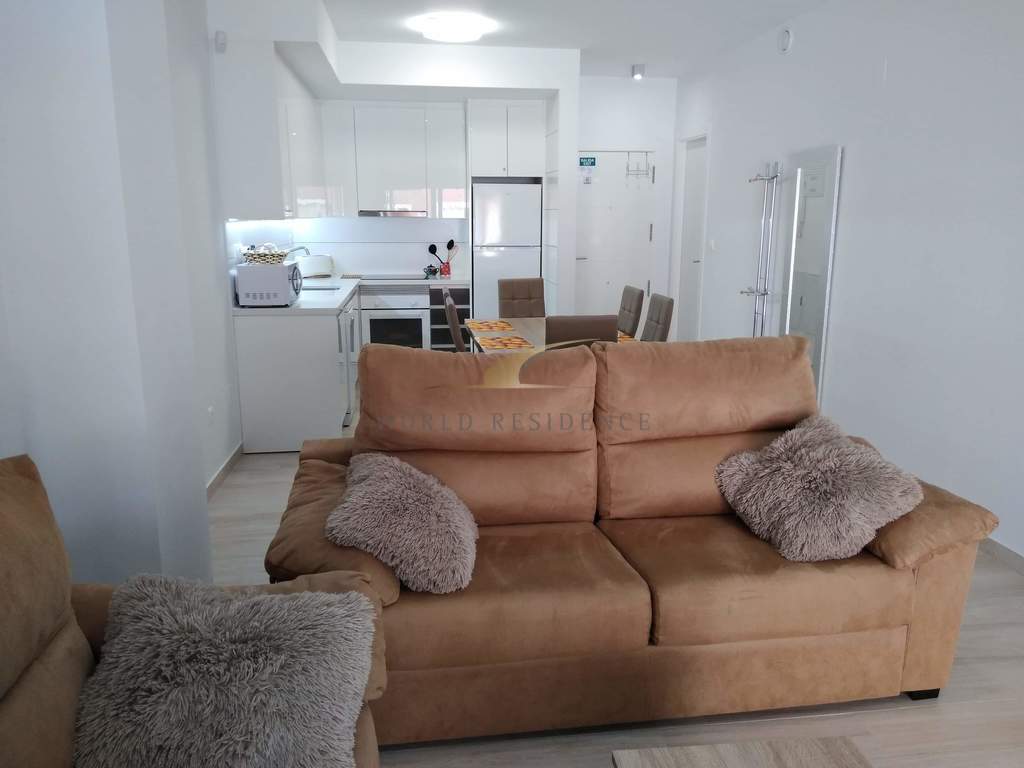 Apartament z garażem w I linii - La Mata