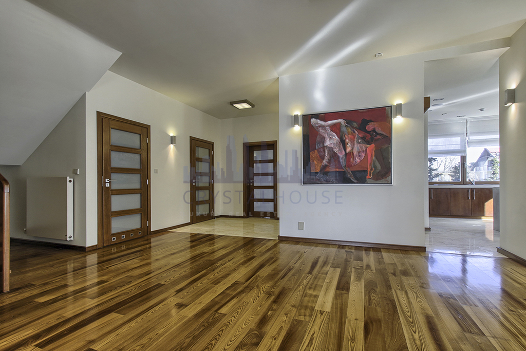 Przestronny nowoczesny dom 6 sypialni Wawer Zerzeń