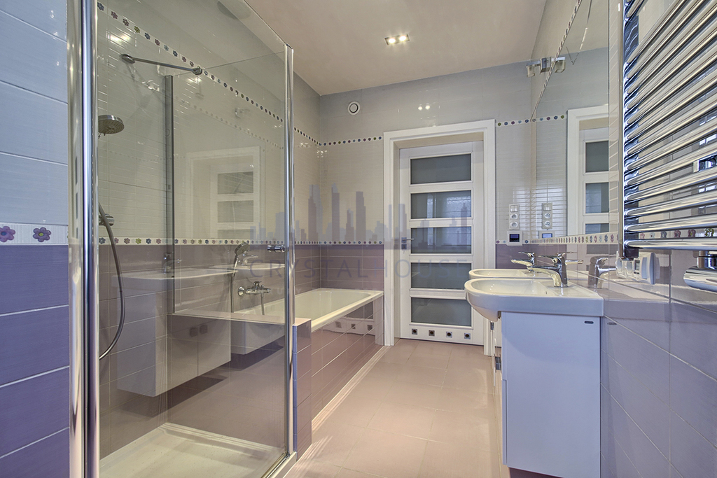 Przestronny nowoczesny dom 6 sypialni Wawer Zerzeń