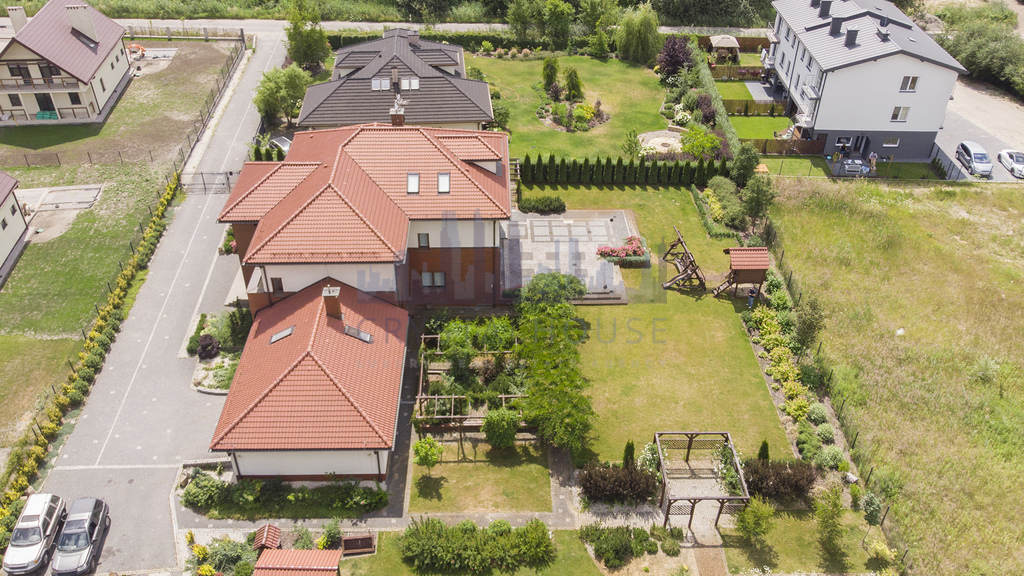 Przestronny nowoczesny dom 6 sypialni Wawer Zerzeń