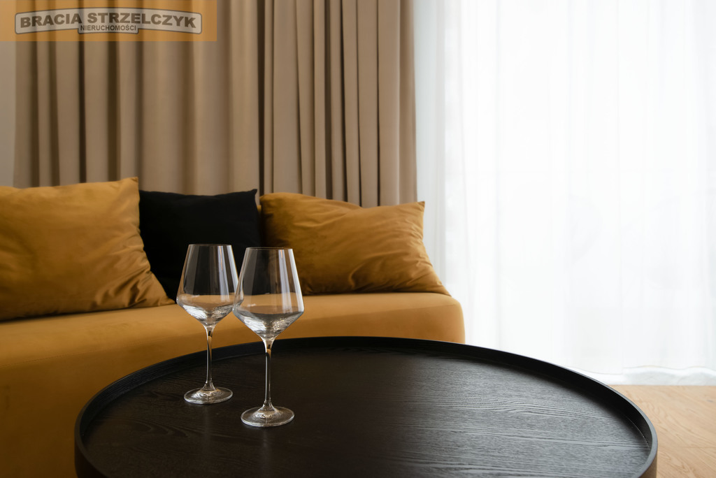 Złota . Apartament z widokiem. Taras. Garaż