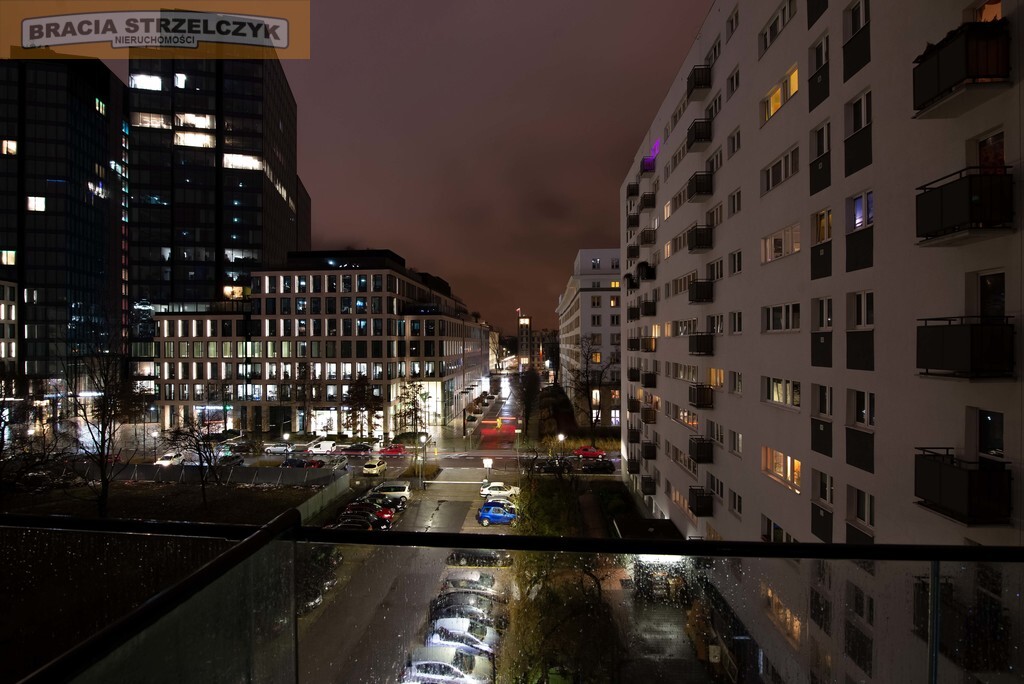 Złota . Apartament z widokiem. Taras. Garaż