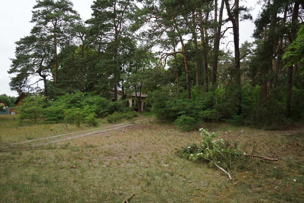 Działka 1h 383m2 m2, zabudowana budynkiem  380 m2