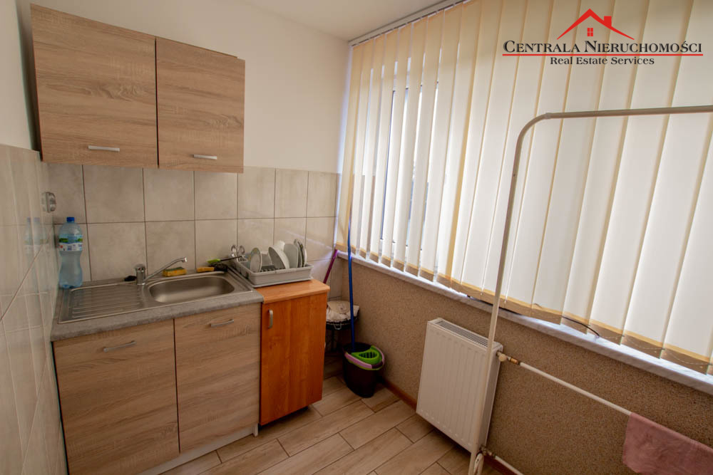 Lokale - 2 pokoje z własną łazienką, Mokre, 30m2.