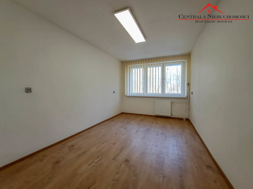 Lokale - 2 pokoje z własną łazienką, Mokre, 30m2.