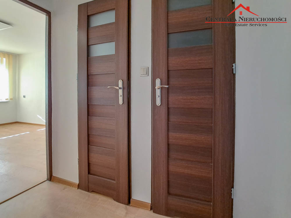 Lokale - 2 pokoje z własną łazienką, Mokre, 30m2.