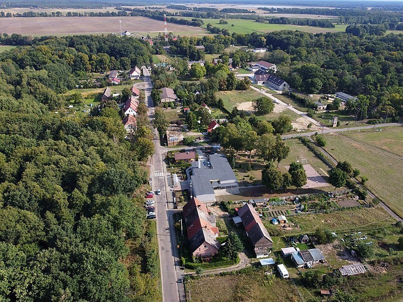Rzędziny,2001m2,zabud. jednorodzinna,las-park.