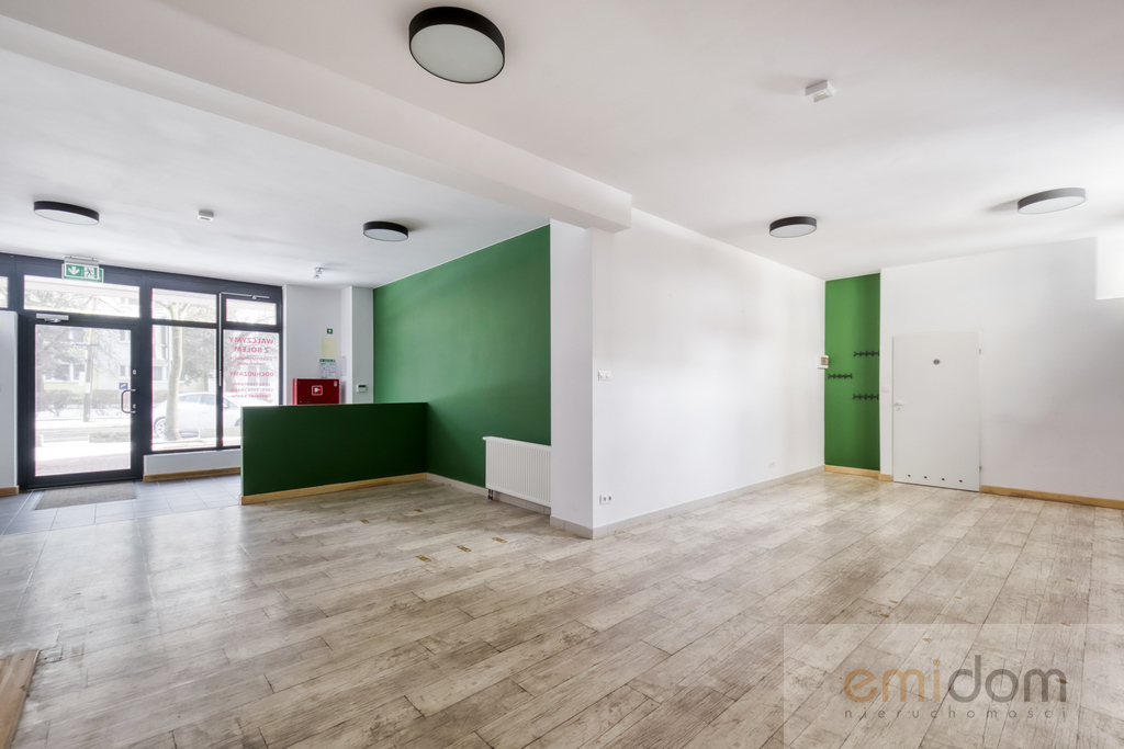 LOKAL USŁUGOWY Z WITRYNAMI | PIASTÓW CENTRUM