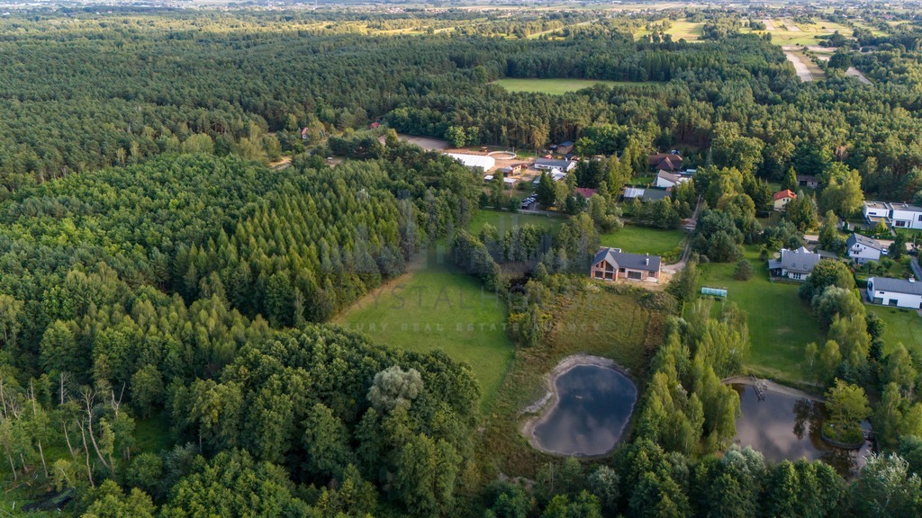 Działka bezpośrednio otoczona Kampinoskim Parkiem