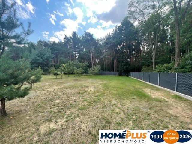 Cicha ustawna działka przy lesie 20min od W-wy