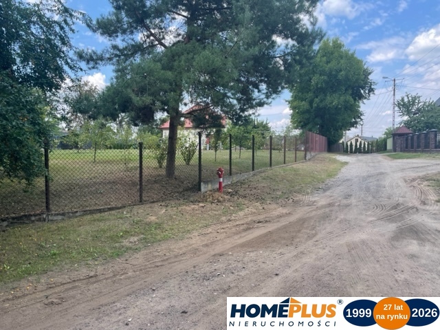 Cicha ustawna działka przy lesie 20min od W-wy