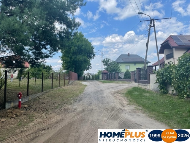 Cicha ustawna działka przy lesie 20min od W-wy