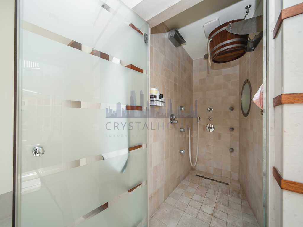 Unikatowa willa z basenem pod Wrocławiem