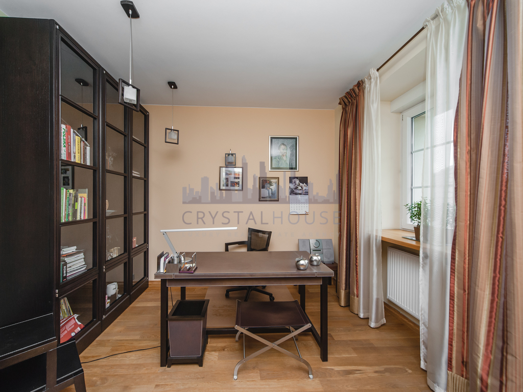 Unikatowa willa z basenem pod Wrocławiem