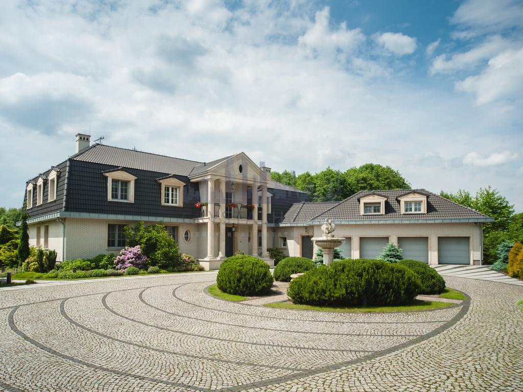 Unikatowa willa z basenem pod Wrocławiem