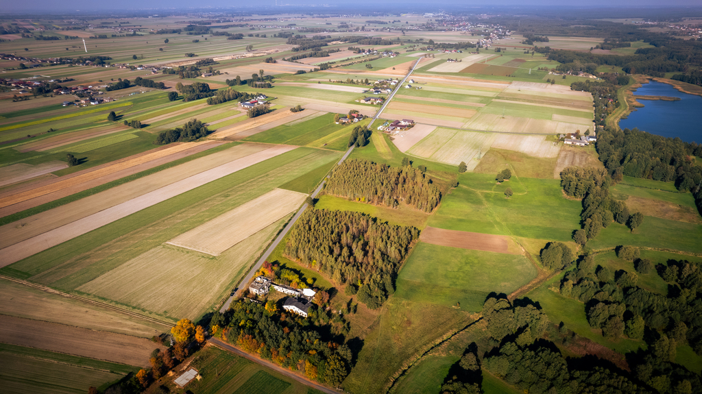 Folwark nad rzeką Miazgą