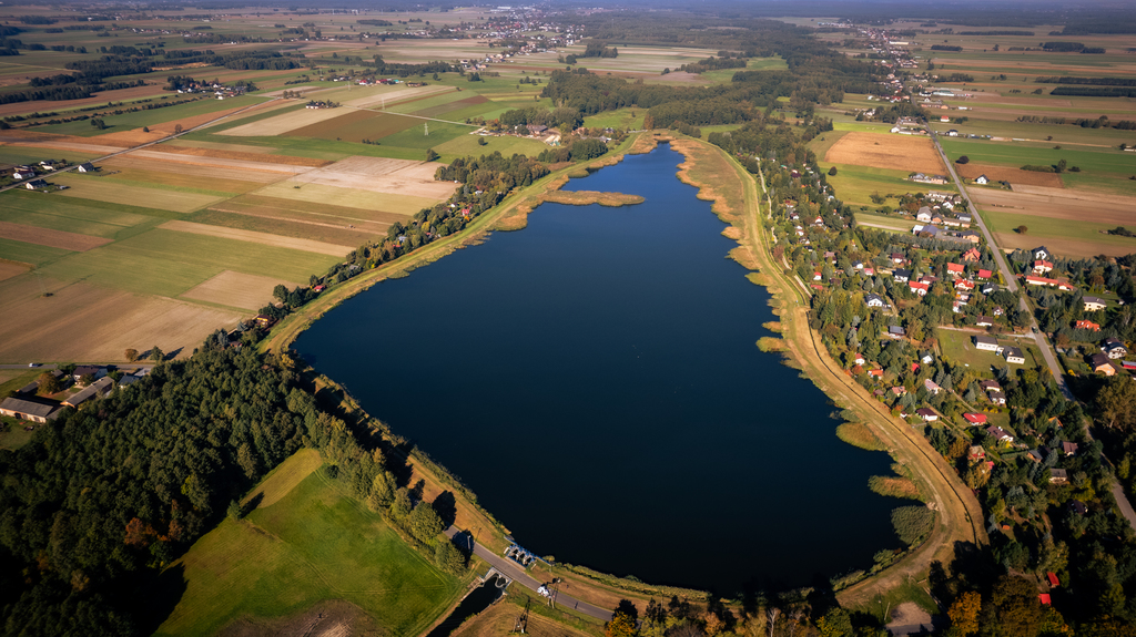 Folwark nad rzeką Miazgą