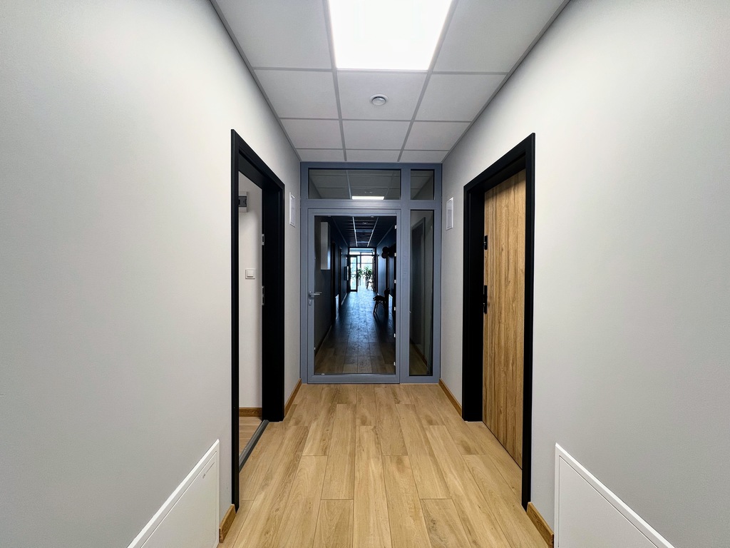 Nowoczesny lokal 32 m2  pod usługi medyczne