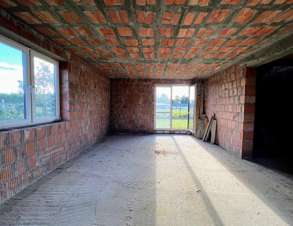 Dom piętrowy do własnej aranżacji Zarzecze