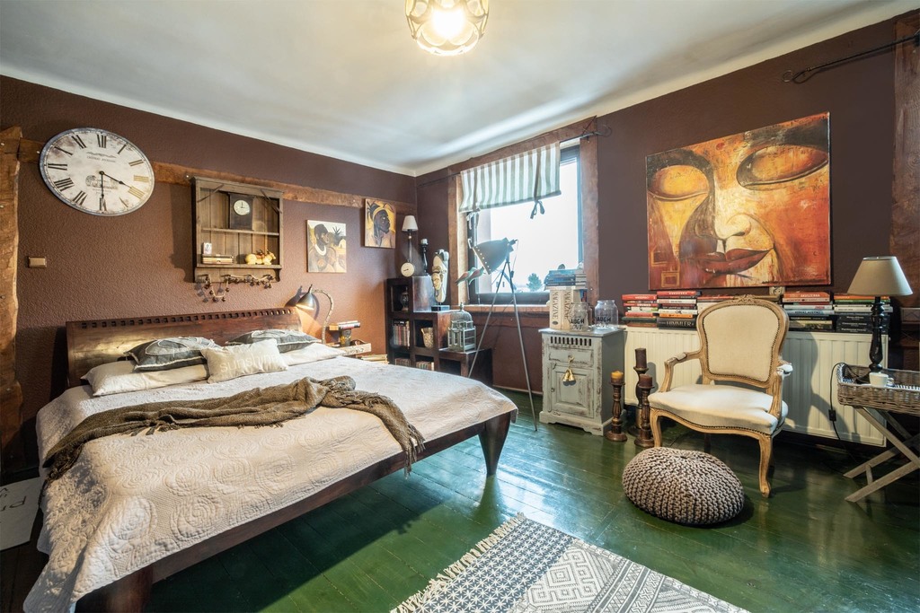 Dwa mieszkania pod jedynym dachem blisko Głowno