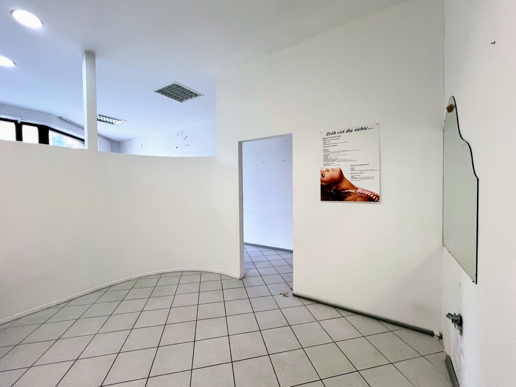 Lokal z dostępem do wody 58 m2 Pobitno