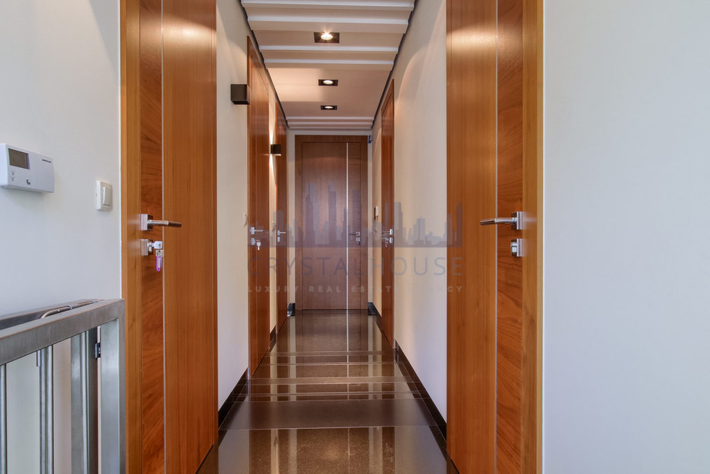 Dom w otoczeniu lasu - miejsce na fitnes/kino/spa